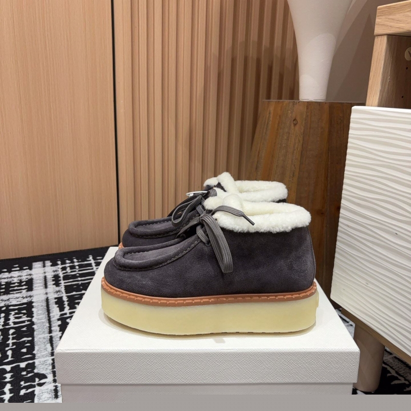 Pra*a casual shoes